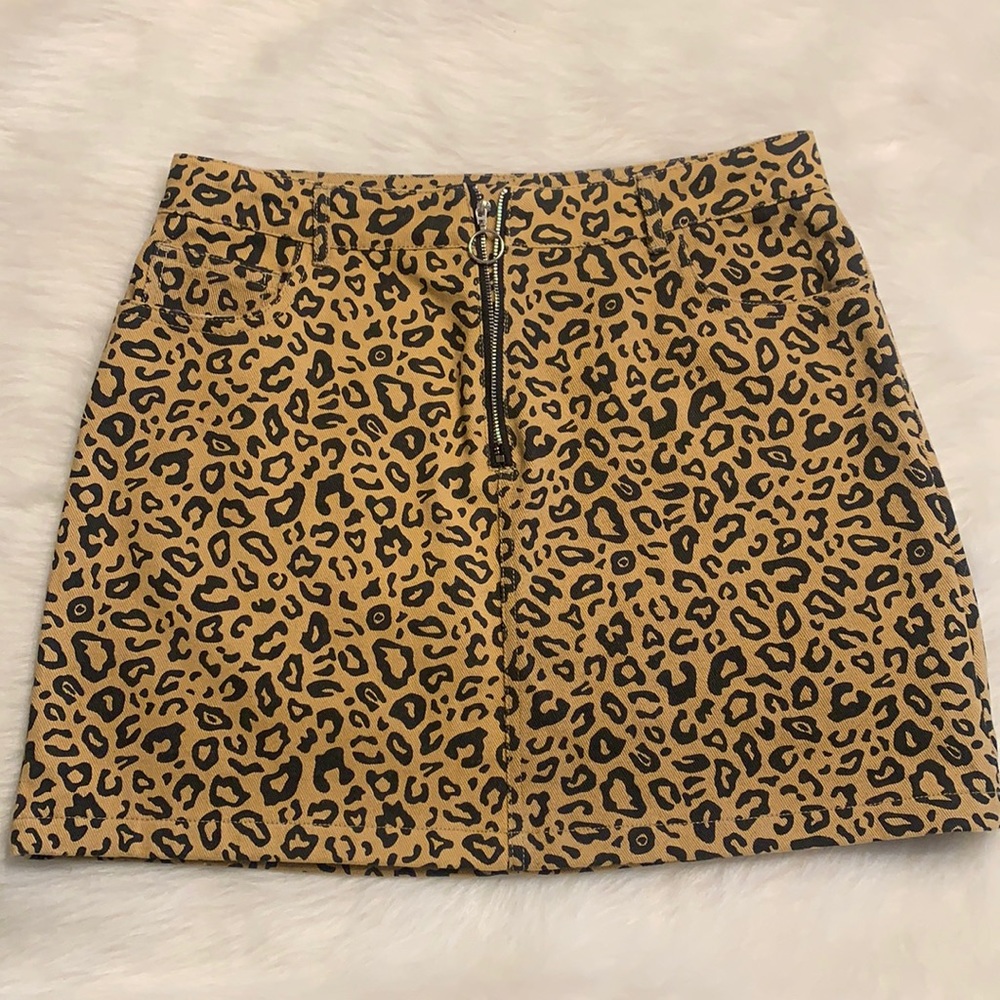 LAST CALL🐆 Signature8 Leopard Denim Mini – Size L (Broken Zipper)